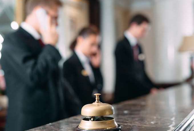 Υπάλληλοι Τουριστικών Επιχειρήσεων